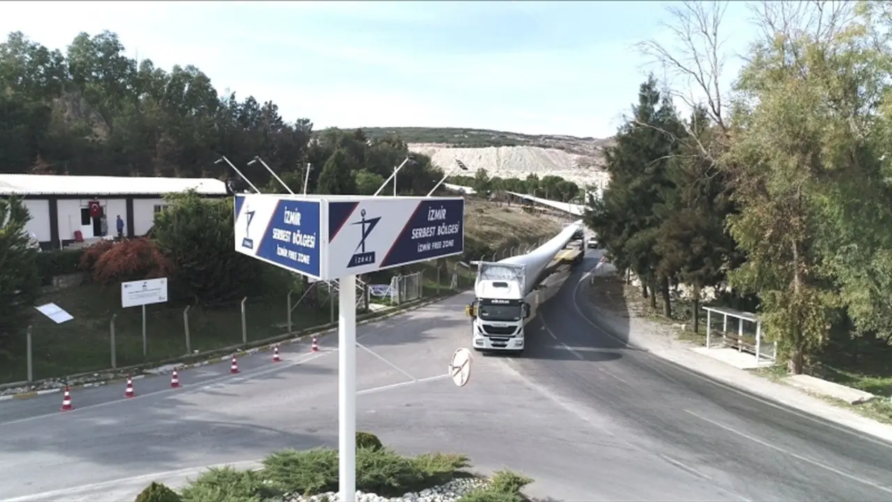 İzmir Serbest Bölge giriş alanı