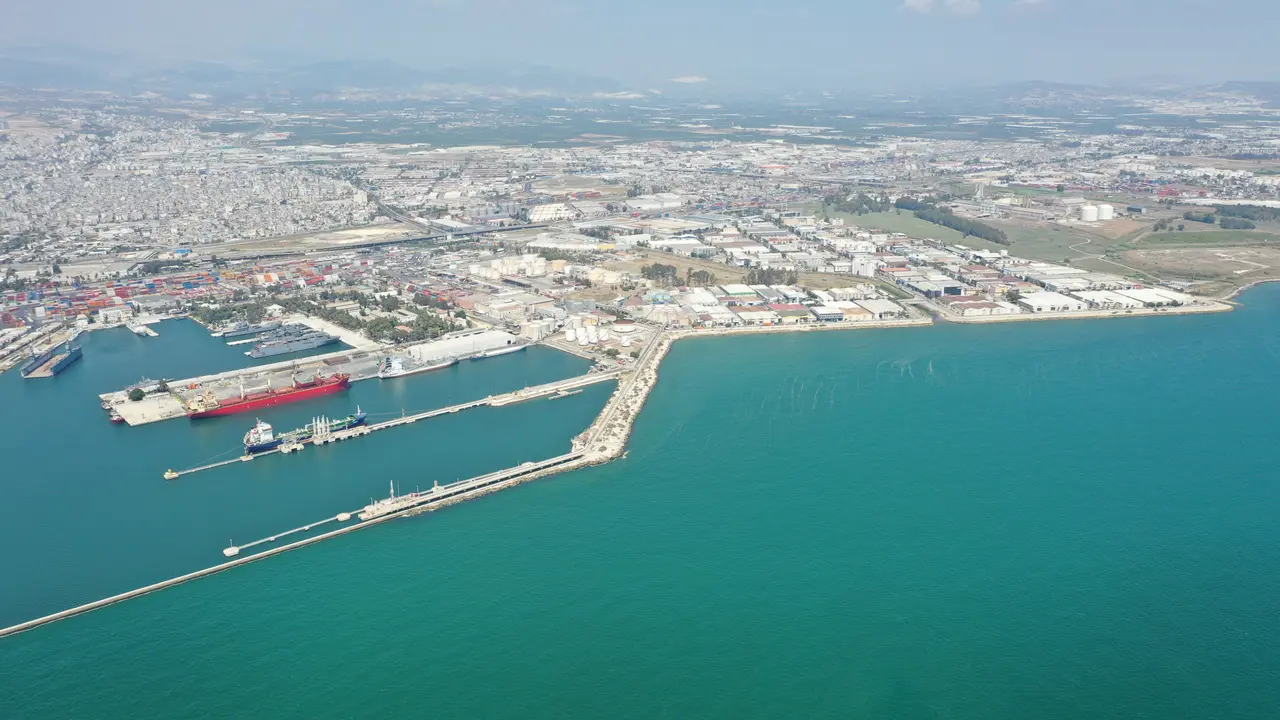 Mersin Serbest Bölge giriş alanı